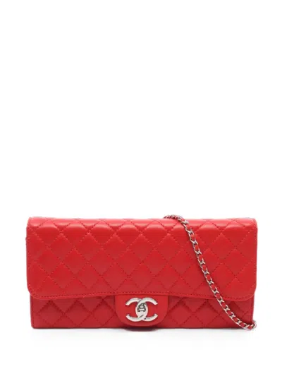 Pre-owned Chanel 2010-2011 Matelassé Chain Wallet In Red
