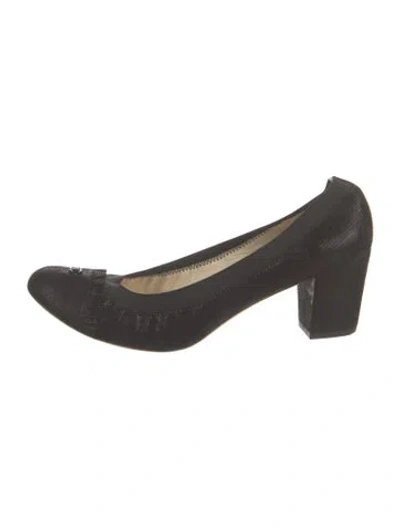 Pre-owned Chanel 2010-2011 Spirit Pumps In Black