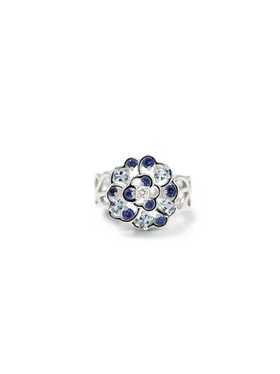 Pre-owned Chanel 2010s Camélia Diamond And Sapphire Ring In Silver
