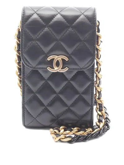 Pre-owned Chanel 2010s Matelassé Phone Bag In Black