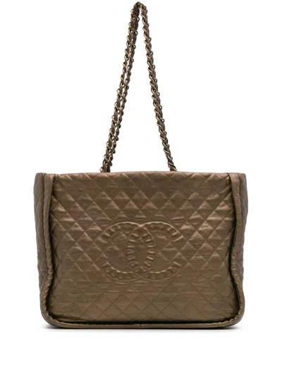 Pre-owned Chanel 2011 Cc Quilted Calfskin Istanbul Tote Bag
