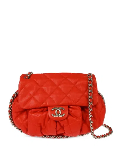 Pre-owned Chanel 2011 Chain-trim Shoulder Bag In Red