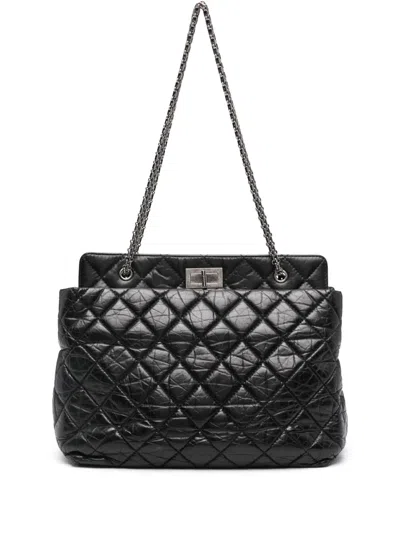 Pre-owned Chanel 2011 Diamond-quilted Shoulder Bag In Black