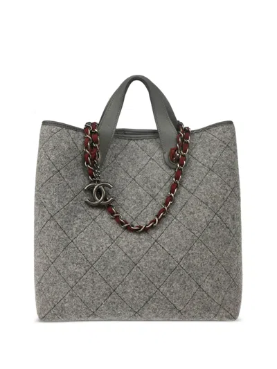 Pre-owned Chanel 2011 Felt Tote Bag In Grey