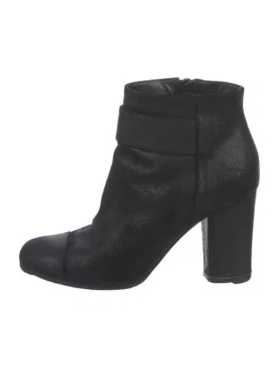 Pre-owned Chanel 2011 Interlocking Cc Logo Boots In Black