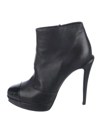 Pre-owned Chanel 2011 Interlocking Cc Logo Boots In Black