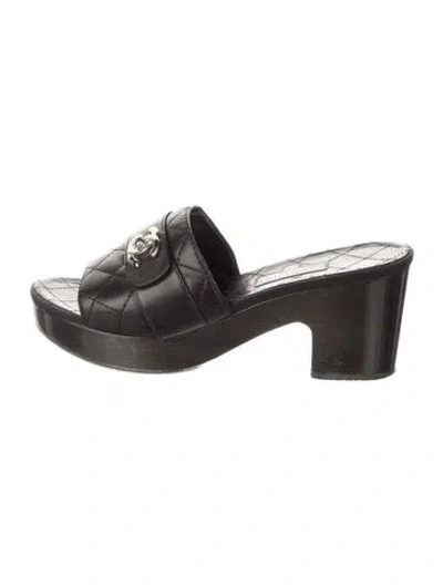 Pre-owned Chanel 2011 Interlocking Cc Logo Mules In Black