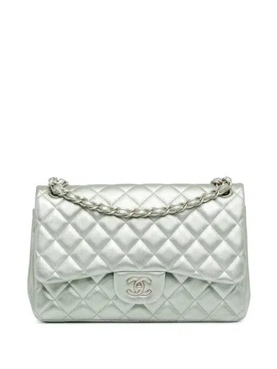 Pre-owned Chanel 2011 Jumbo Classic Lambskin Double Flap Shoulder Bag In Silver