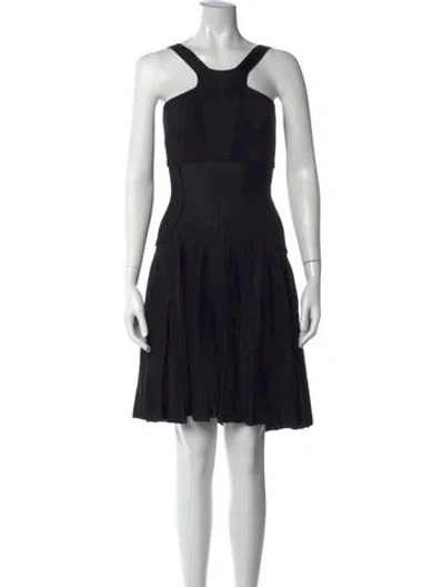 Pre-owned Chanel 2011 Knee-length Dress In Black
