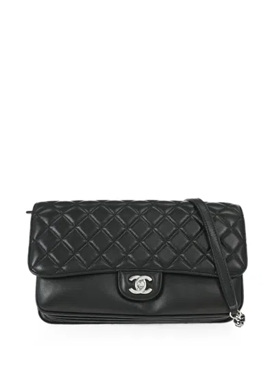 Pre-owned Chanel 2011 Pocket Accordion Shoulder Bag In 黑色