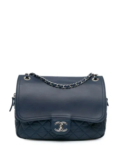 Pre-owned Chanel 2011 Quilted Calfskin Easy Zip Flap Shoulder Bag In 蓝色