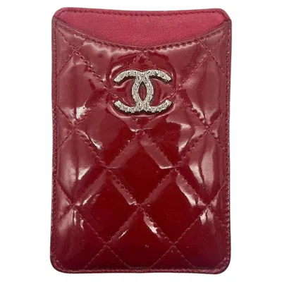 Pre-owned Chanel 2011 Red Patent Leather Card Holder With Silver Cc Logo, Italy