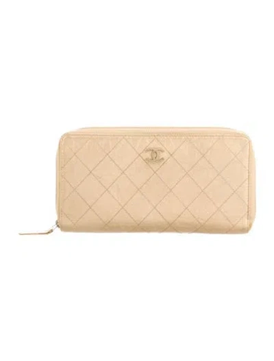 Pre-owned Chanel 2011-2012 Interlocking Cc Logo Continental Wallet In Neutral