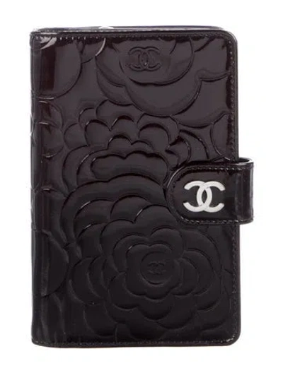 Pre-owned Chanel 2011-2012 Interlocking Cc Logo French Purse In Black