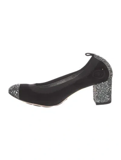 Pre-owned Chanel 2011-2012 Interlocking Cc Logo Pumps In Multi