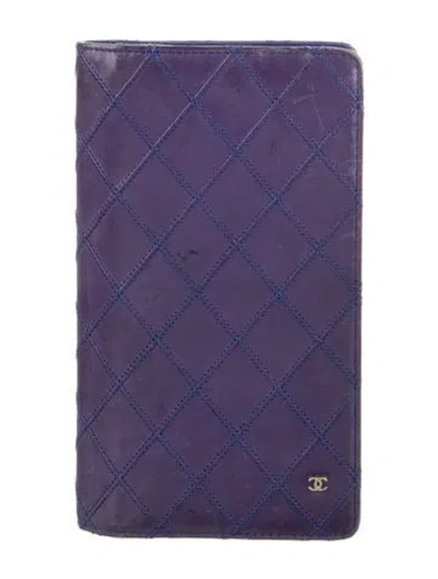 Pre-owned Chanel 2011-2012 Yen Wallet In Blue