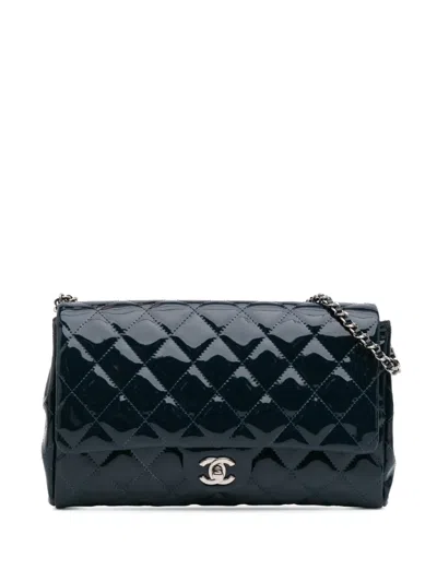 Pre-owned Chanel 2012-2013 Cc Quilted Patent Clutch With Chain Shoulder Bag