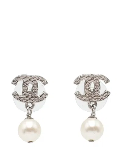 Pre-owned Chanel 2012 Cc Silver Plated Faux Pearl Drop Push Back Earrings Costume Earrings