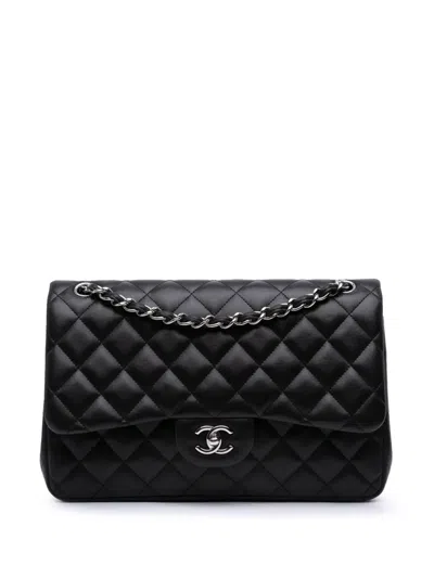 Pre-owned Chanel 2012 Jumbo Classic Lambskin Double Flap Shoulder Bag