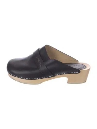 Pre-owned Chanel 2012 Leather Mules In Black