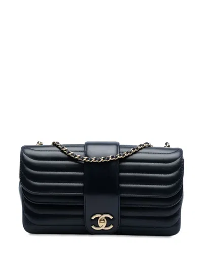 Pre-owned Chanel 2013-2014 Cc Horizontal Quilted Lambskin Double Flap Crossbody Bag In Blue