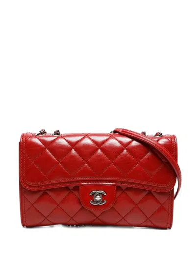 Pre-owned Chanel 2013-2014 Flap Shoulder Bag In Red