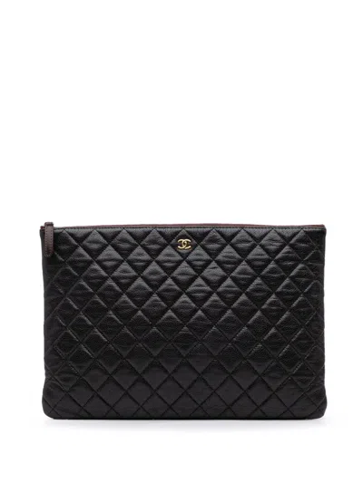 Pre-owned Chanel 2013-2014 Large Quilted Caviar O Case Clutch Bag