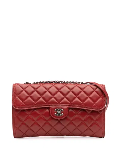 Pre-owned Chanel 2013-2014 Medium Quilted Lambskin Citizen Flap Satchel In Red
