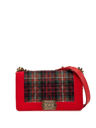 Pre-owned Chanel 2013-2014 Medium Velvet And Tweed Boy Flap Crossbody Bag In Green