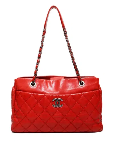 Pre-owned Chanel 2013-2014 Wild Stitch-quilted Shoulder Bag In Red