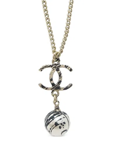 Pre-owned Chanel 2013 Gold Plated Interlocking Cc Pearl Necklace