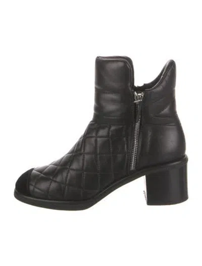 Pre-owned Chanel 2013 Interlocking Cc Logo Boots In Black