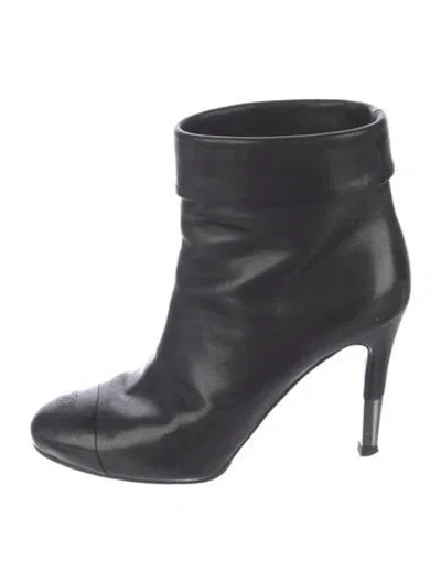 Pre-owned Chanel 2013 Interlocking Cc Logo Boots In Black
