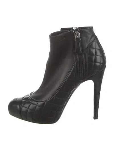 Pre-owned Chanel 2013 Interlocking Cc Logo Boots In Black