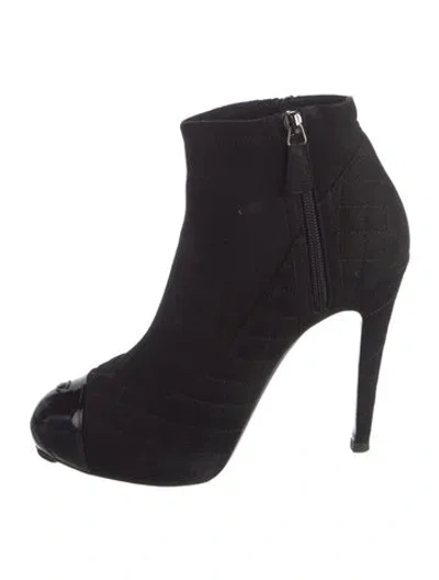 Pre-owned Chanel 2013 Interlocking Cc Logo Boots In Black