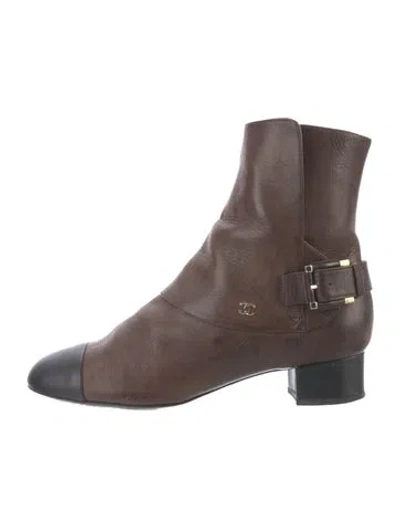 Pre-owned Chanel 2013 Interlocking Cc Logo Boots In Black/brown