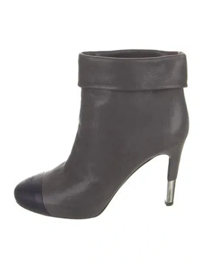 Pre-owned Chanel 2013 Interlocking Cc Logo Boots In Gray