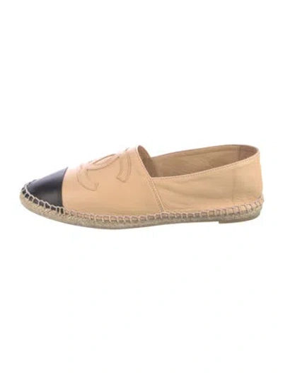 Pre-owned Chanel 2013 Interlocking Cc Logo Espadrilles In Neutral