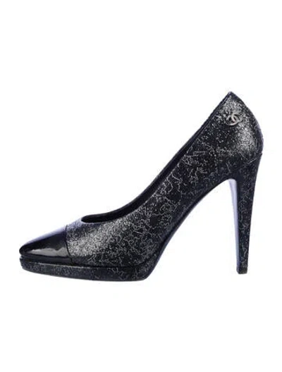 Pre-owned Chanel 2013 Interlocking Cc Logo Pumps In Black