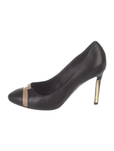 Pre-owned Chanel 2013 Interlocking Cc Logo Pumps In Black