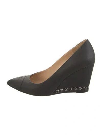 Pre-owned Chanel 2013 Interlocking Cc Logo Pumps In Black