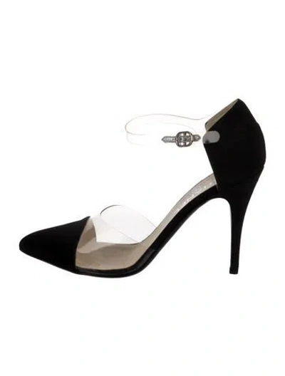 Pre-owned Chanel 2013 Interlocking Cc Logo Pumps In Black