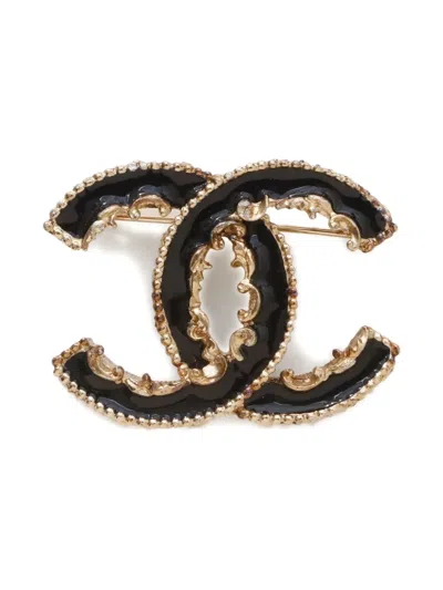 Pre-owned Chanel 2013 Interlocking Cc Mark Enamel Brooch