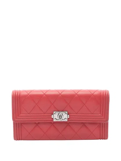 Pre-owned Chanel 2013-2014 Boy  Quilted Wallet In Red