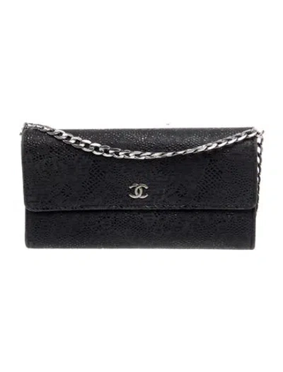Pre-owned Chanel 2013-2014 Interlocking Cc Logo Wallet In Blue