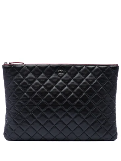 Pre-owned Chanel 2013-2014 Large Quilted Lambskin O Case Clutch Bag In Black