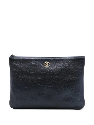 Pre-owned Chanel 2013-2014 Medium Cc Embossed Lambskin Camellia O Case Clutch Bag In Blue