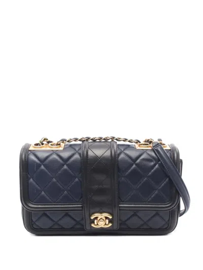 Pre-owned Chanel 2014-2015 Diamond-quilted Shoulder Bag In Blue