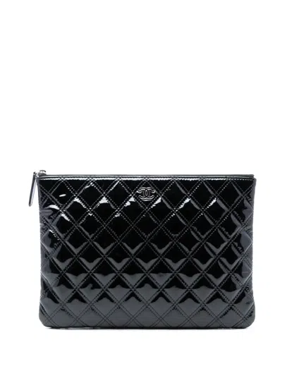 Pre-owned Chanel 2014-2015 Medium Quilted Patent Double Stitch O Case Clutch Bag In Black