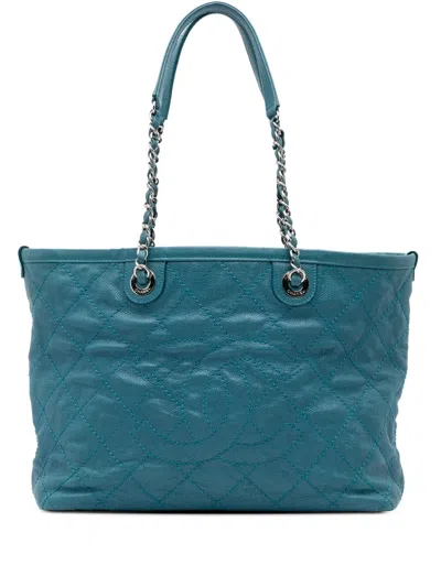 Pre-owned Chanel 2014-2015 Small Quilted Caviar Daily Shopping Tote Bag